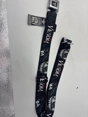 Buckle-Down Venom Black Red White Graphic Belt